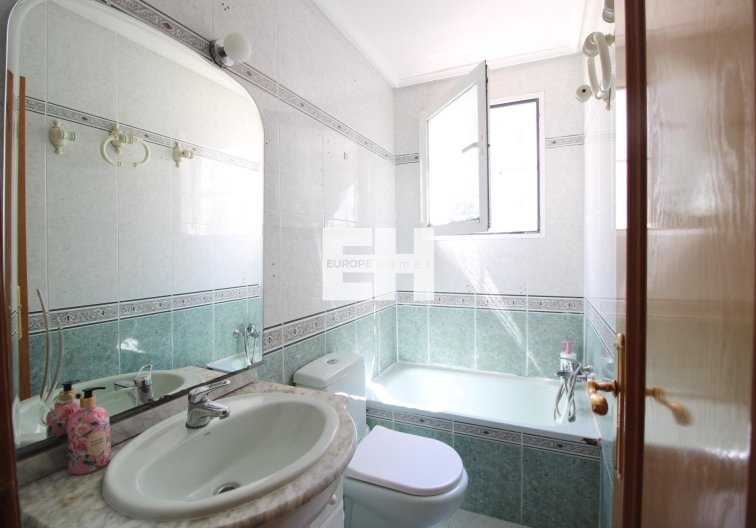 Wiederverkauf - Wohnung - Torrevieja