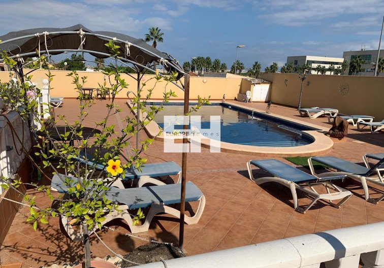 Segunda mano - villa - Torrevieja - Los Balcones - Los Altos Del Edén