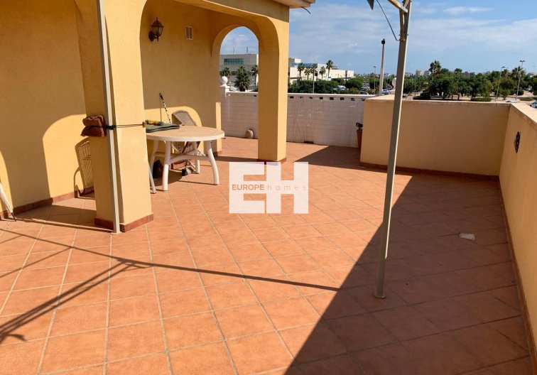 Segunda mano - villa - Torrevieja - Los Balcones - Los Altos Del Edén
