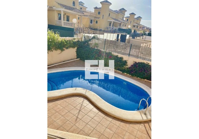 Herverkoop - Semi Detached - Villamartin