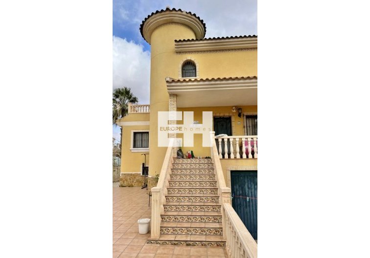Herverkoop - Semi Detached - Villamartin