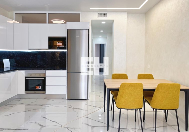 Revente - Appartement - Torrevieja - Playa del Cura
