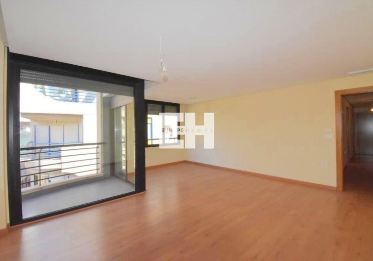 Wiederverkauf - Wohnung - Torrevieja - Centro - Muelle Pesquero