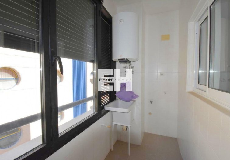 Wiederverkauf - Wohnung - Torrevieja - Centro - Muelle Pesquero