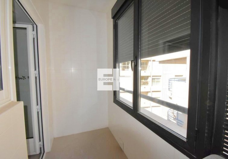 Wiederverkauf - Wohnung - Torrevieja - Centro - Muelle Pesquero