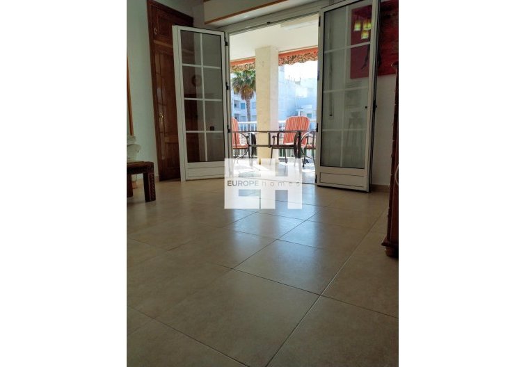 Wiederverkauf - Wohnung - Torrevieja - Playa de los Naúfragos
