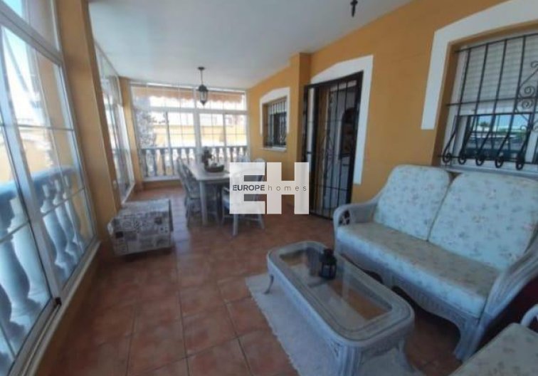Herverkoop - villa - Torrevieja - Aguas Nuevas