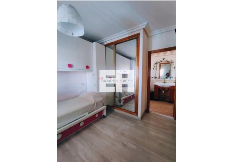 Herverkoop - villa - Torrevieja - Aguas Nuevas