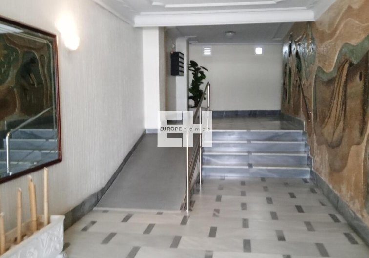Revente - Appartement - Torrevieja - PLAYA LOS LOCOS