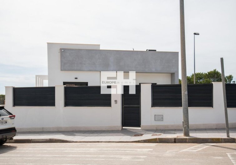 Resale - villa - Pinar de Campoverde - LOS ROMEROS