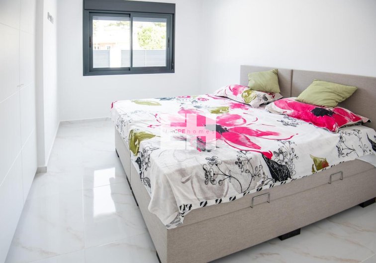 Resale - villa - Pinar de Campoverde - LOS ROMEROS
