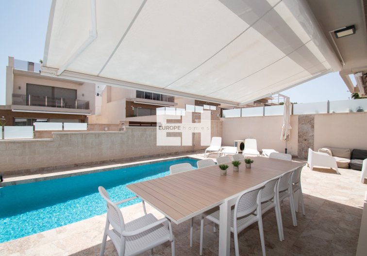 Revente - villa - Orihuela Costa - Costa Blanca