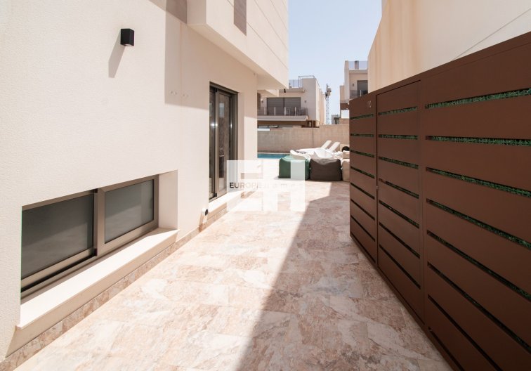 Revente - villa - Orihuela Costa - Costa Blanca