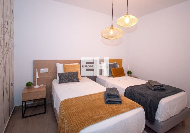 Revente - villa - Orihuela Costa - Costa Blanca