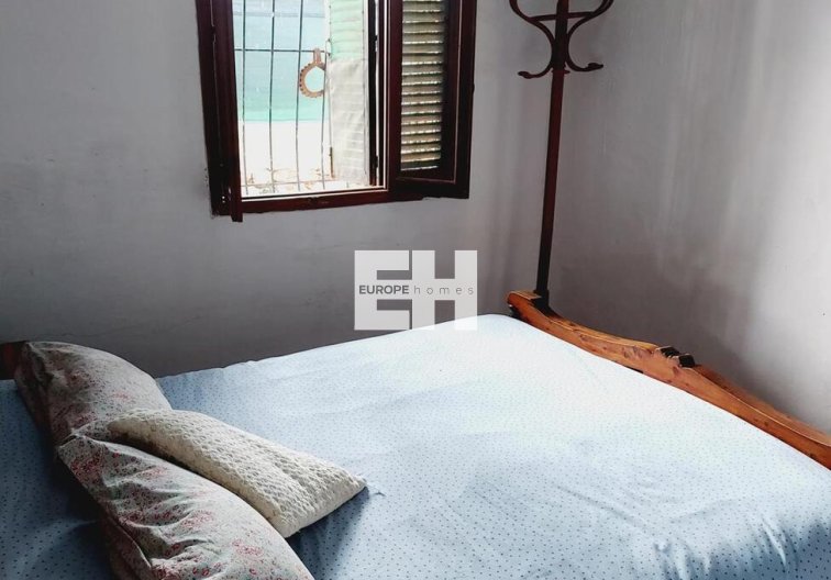 Revente - villa - Orihuela Costa - Punta Prima