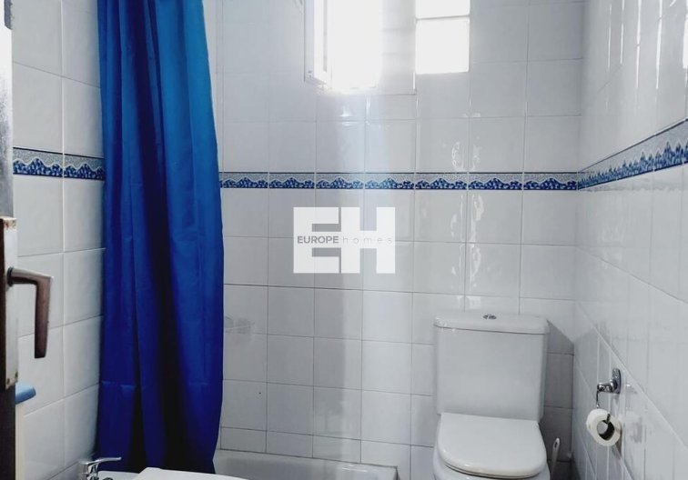 Revente - villa - Orihuela Costa - Punta Prima
