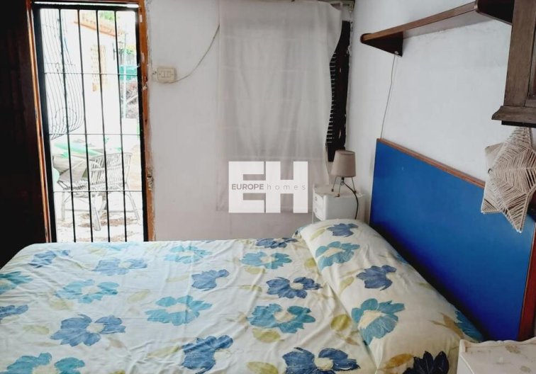 Revente - villa - Orihuela Costa - Punta Prima