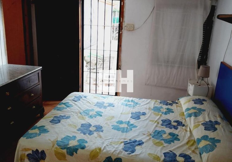 Revente - villa - Orihuela Costa - Punta Prima