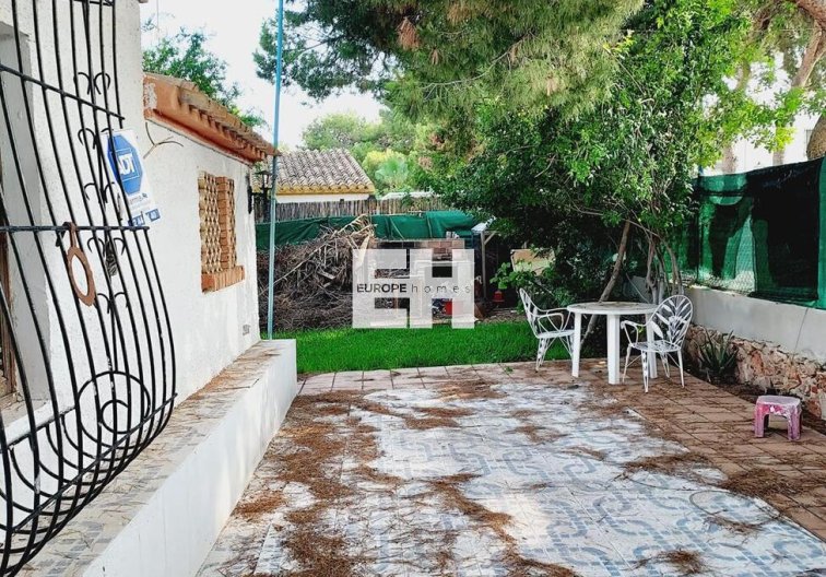 Revente - villa - Orihuela Costa - Punta Prima