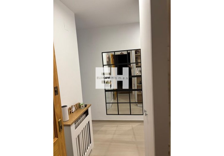 Wiederverkauf - Wohnung - Torrevieja - Centro