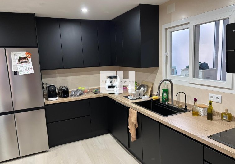Wiederverkauf - Wohnung - Torrevieja - Centro