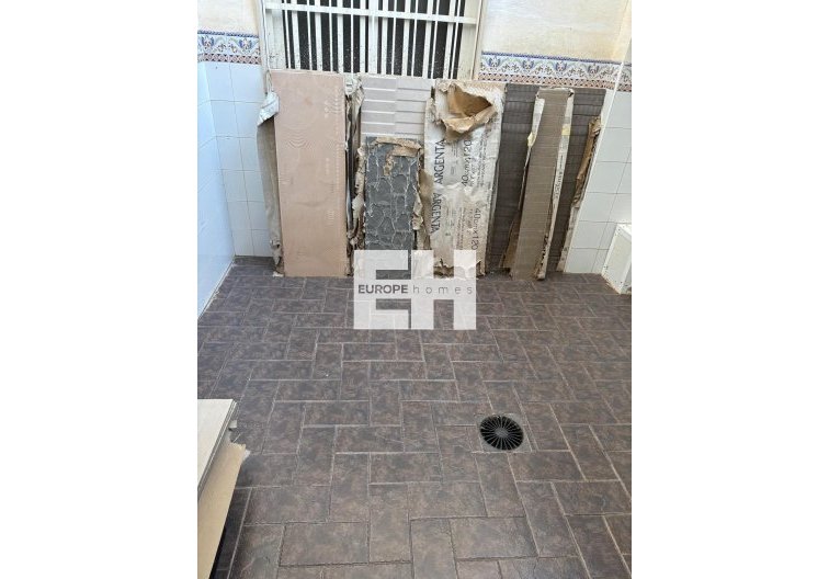 Wiederverkauf - Wohnung - Torrevieja - Centro