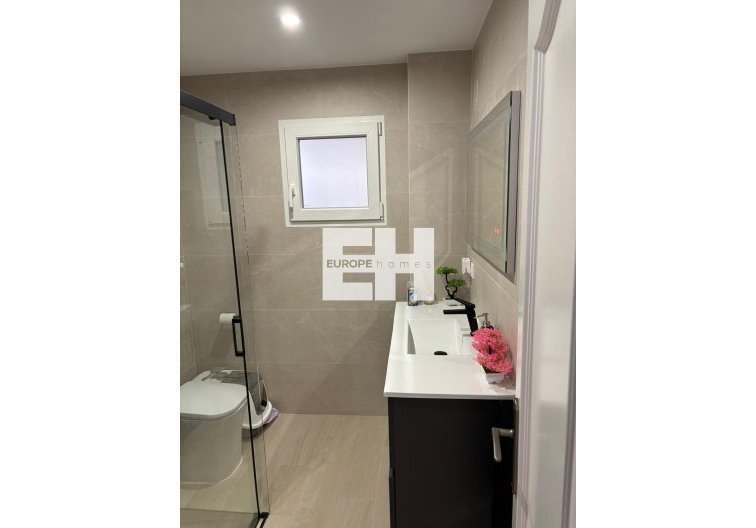 Wiederverkauf - Wohnung - Torrevieja - Centro