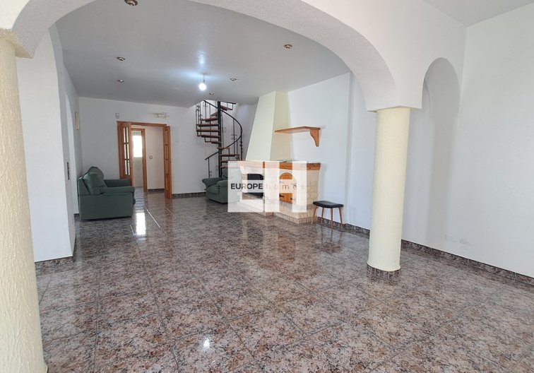 Segunda mano - villa - Villamartin - Costa Blanca