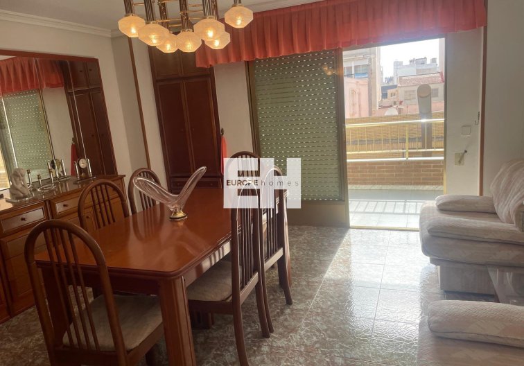 Wiederverkauf - Wohnung - Torrevieja - Centro