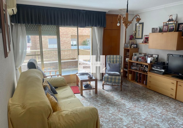 Wiederverkauf - Wohnung - Torrevieja - Centro