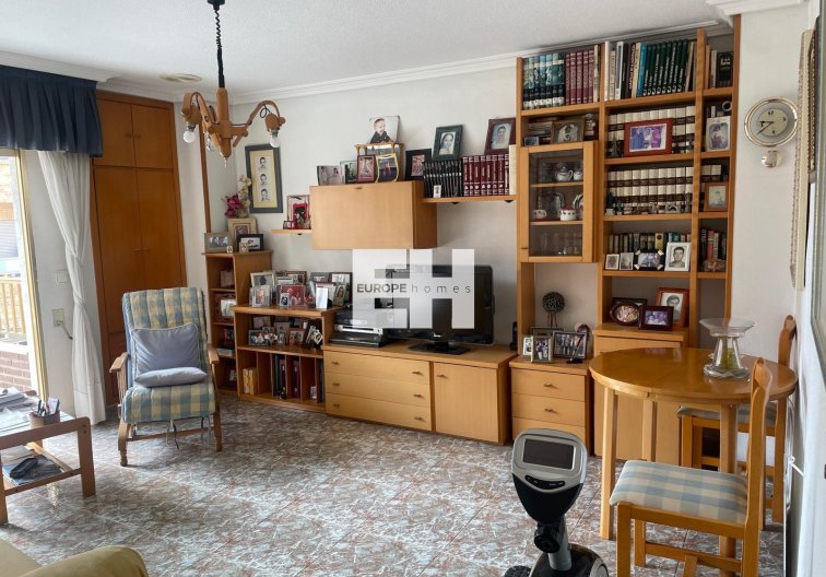Wiederverkauf - Wohnung - Torrevieja - Centro