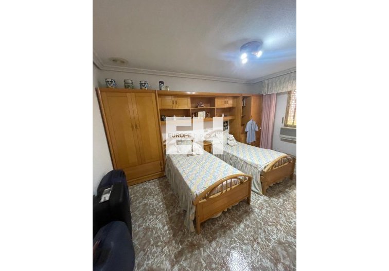 Wiederverkauf - Wohnung - Torrevieja - Centro