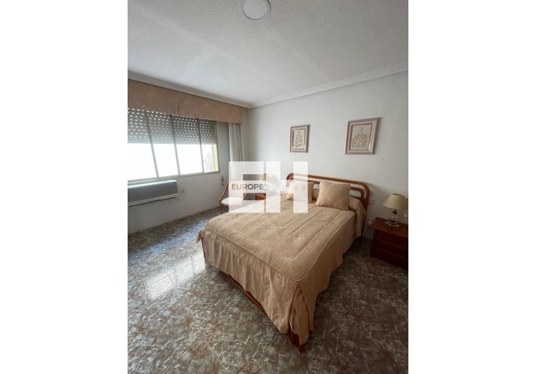 Wiederverkauf - Wohnung - Torrevieja - Centro