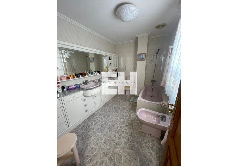 Wiederverkauf - Wohnung - Torrevieja - Centro