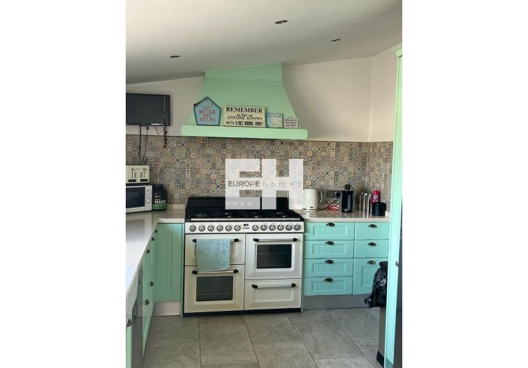 Resale - villa - Almoradí