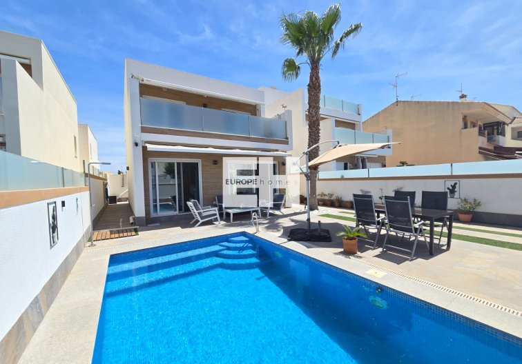 Revente - villa - Pilar de la Horadada - Costa Blanca