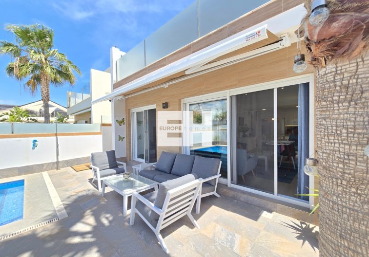 Revente - villa - Pilar de la Horadada - Costa Blanca
