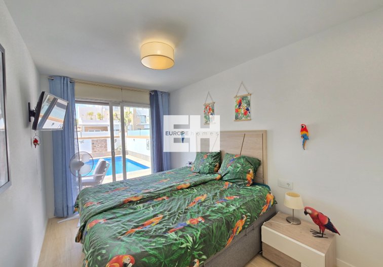 Revente - villa - Pilar de la Horadada - Costa Blanca