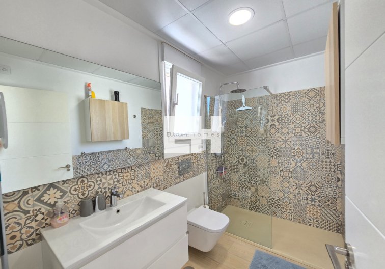 Revente - villa - Pilar de la Horadada - Costa Blanca