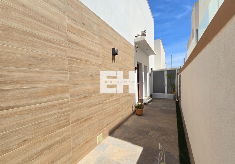 Revente - villa - Pilar de la Horadada - Costa Blanca