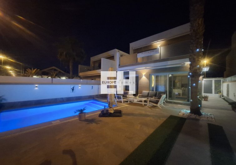 Revente - villa - Pilar de la Horadada - Costa Blanca