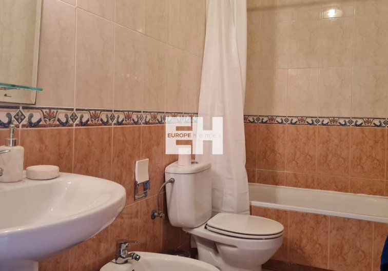 Resale - Apartment - Villamartin - Costa Blanca