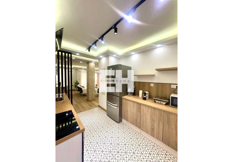 Segunda mano - Apartamento  - Torrevieja - Centro - Muelle Pesquero