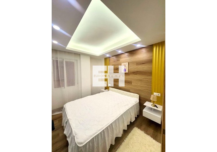 Segunda mano - Apartamento  - Torrevieja - Centro - Muelle Pesquero