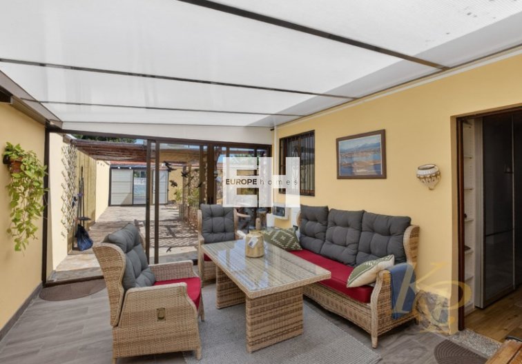 Herverkoop - villa - Torrevieja - Costa Blanca