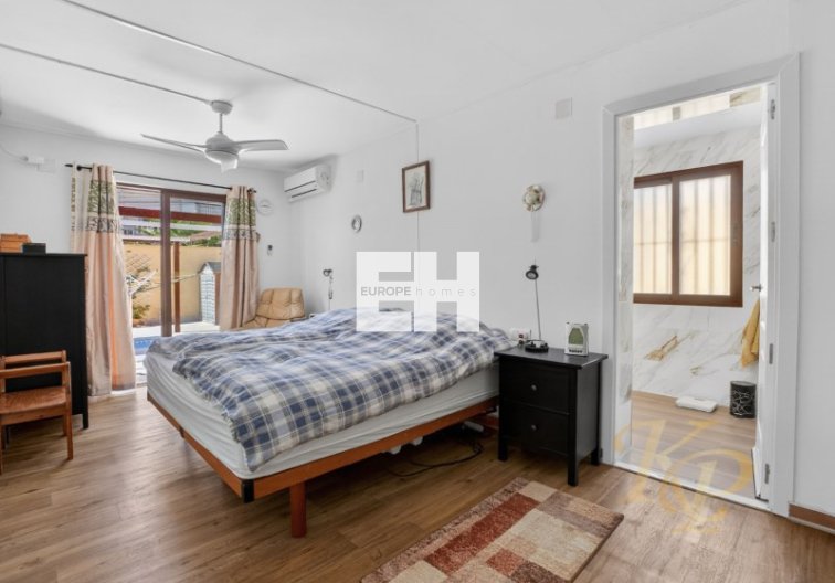 Herverkoop - villa - Torrevieja - Costa Blanca