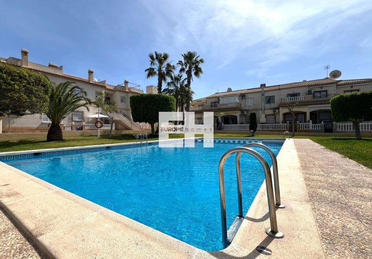 Revente - Bungalow - Torrevieja - Aguas Nuevas