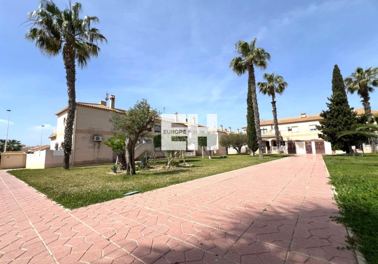 Revente - Bungalow - Torrevieja - Aguas Nuevas