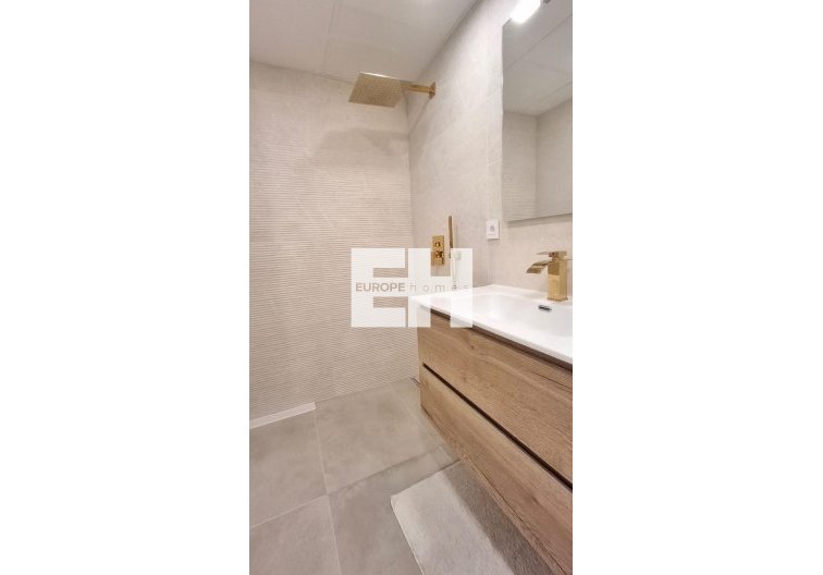 Segunda mano - Apartamento  - Torrevieja - Acequion
