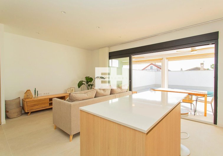 Resale - town house - Torrevieja - La Siesta